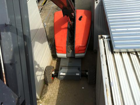 Hubsteiger - 25m Arbeitshöhe